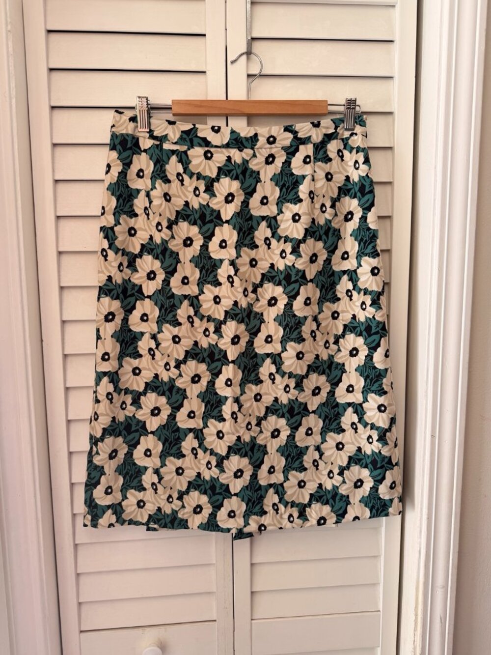 Who What Wear Floral Midi Skirt Size 8 NWT Pleated A-Line Skirt